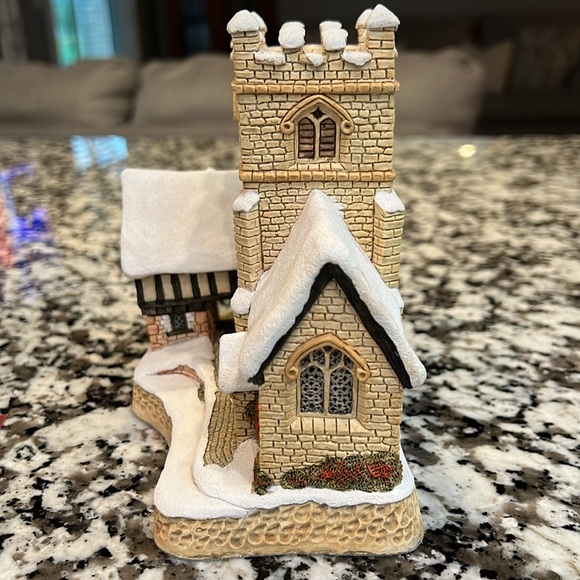 David Winter Cottage A Christmas Carol SIGNED! - Picture 3 of 9